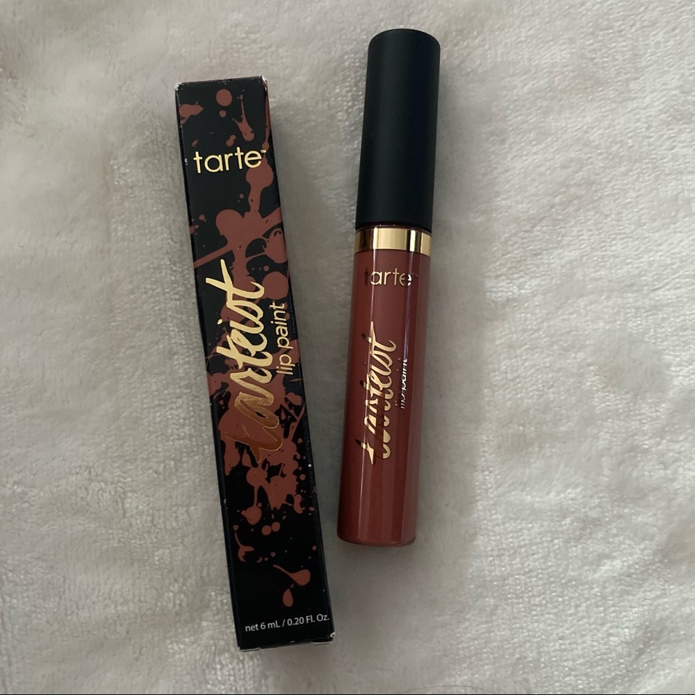 Tarte Tarteist liquid lipstick in Delish